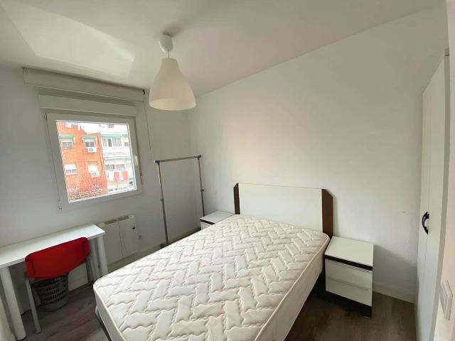 Habitación en alquiler en Juan de la Cierva, Getafe