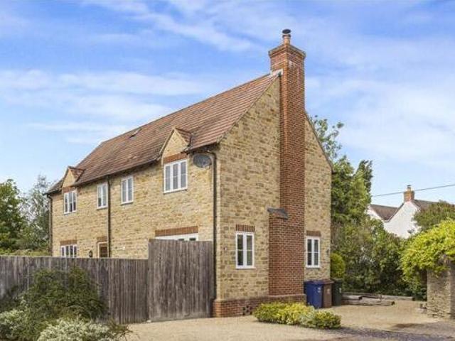 House for sale in Evershot, Oxfordshire