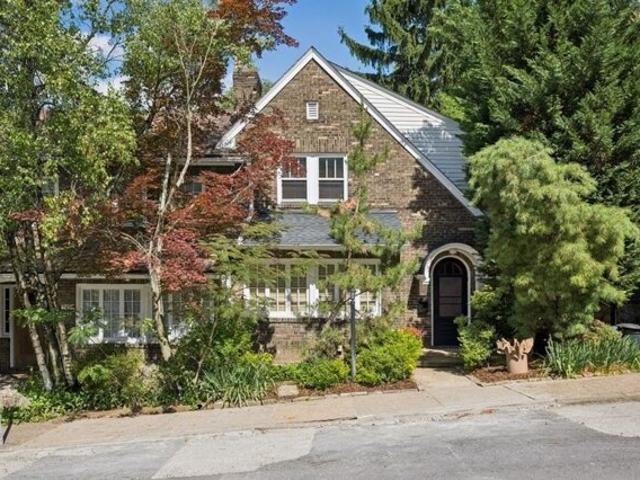 House for sale in Pittsburg, Pennsylvania
