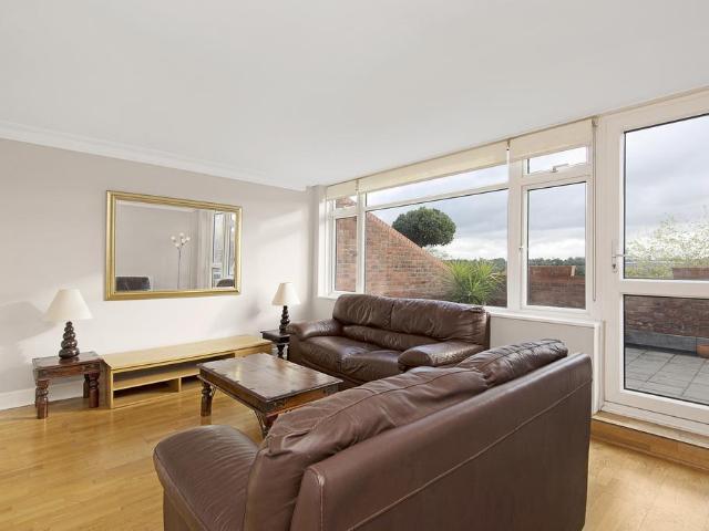 Apartment for rent in London Borough of Wandsworth, Greater London
