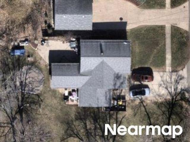House for sale in Mchenry, Illinois