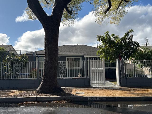 House for sale in Van Nuys Neighborhood Council District, Canoga Park
