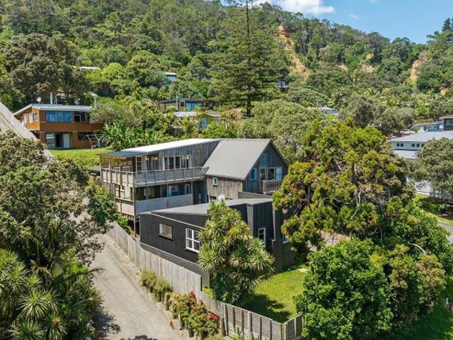 House for rent in Muriwai, Rodney