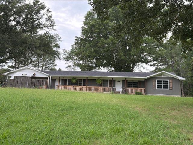 House for sale in Mantachie, Mississippi