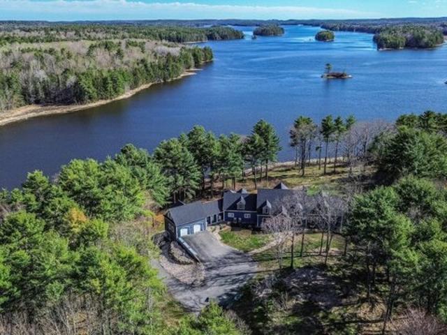 House for sale in Woolwich, Maine