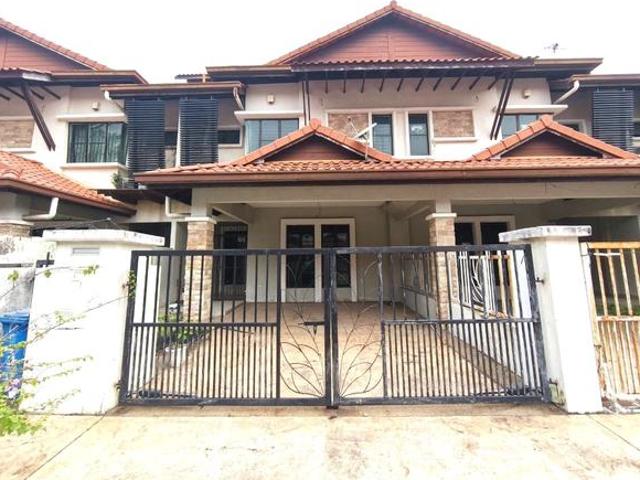 Terraced House for sale in Seksyen 35, Shah Alam