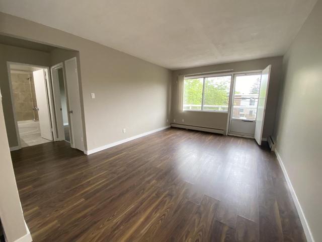 Apartment for rent in Wedgewood, Alberta