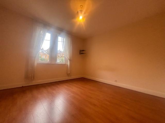 Apartment for rent in South Barrwood, Kilsyth