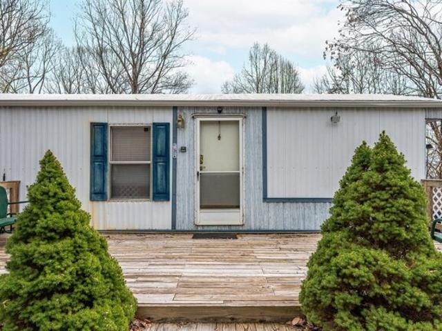 House for sale in Thaxton