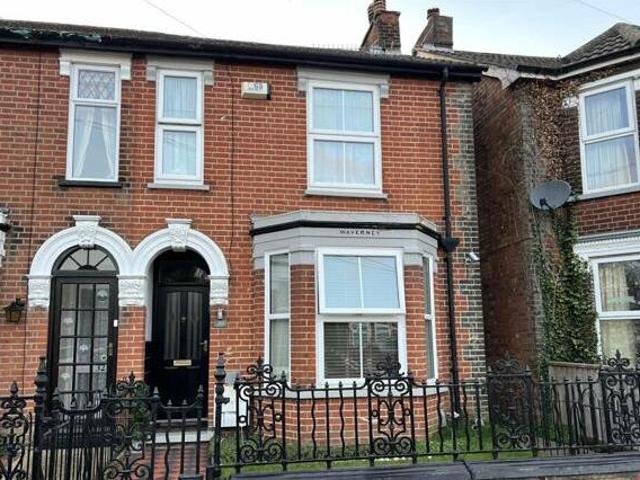 House for sale in Key Street, Suffolk