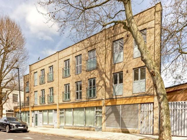 House for rent in Kentish Town, Greater London