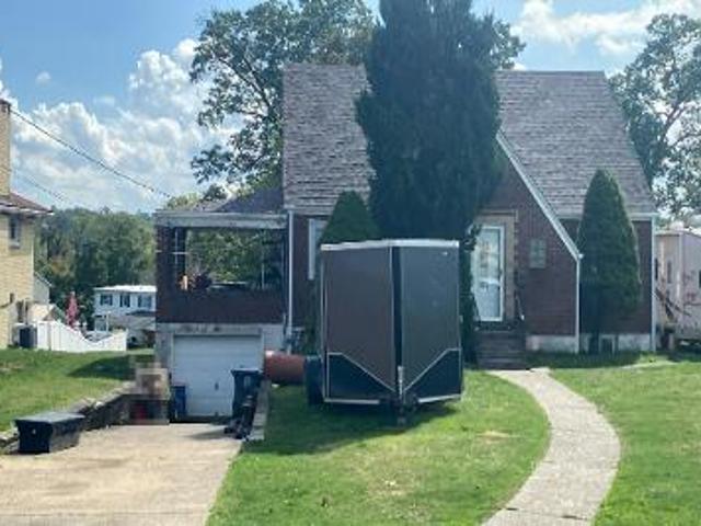 House for sale in Claridge, Pennsylvania