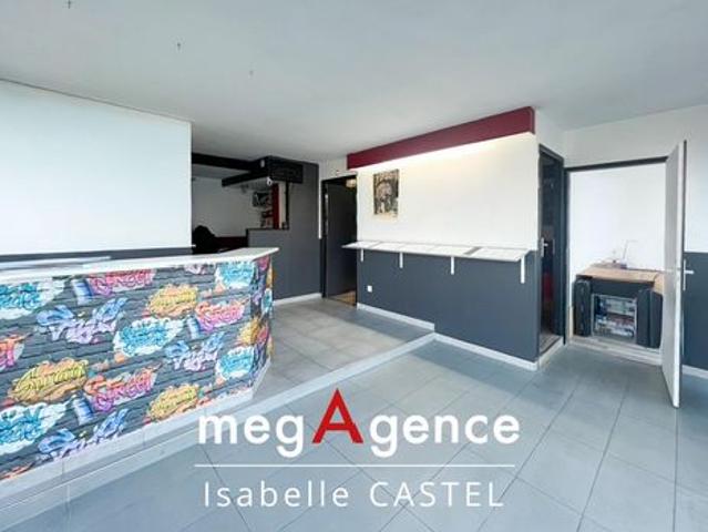 Local Commercial vente à Les Sables-d'Olonne, Château-d'olonne