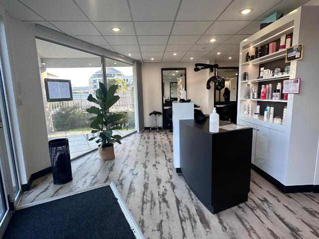 Local Commercial vente à Saint-Julien-en-Genevois, Saint-julien-en-genevois