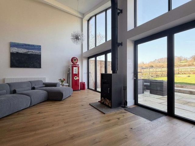 House for rent in Selwood, Spring Gardens