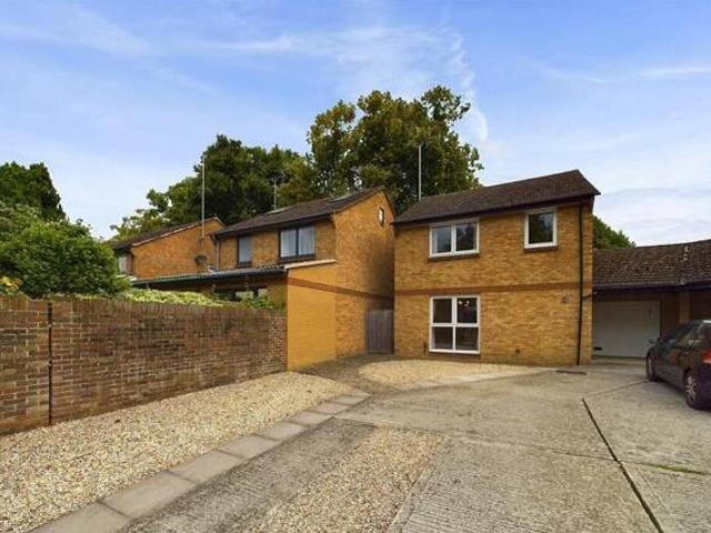 House for sale in Ewens Farm, Golden Valley