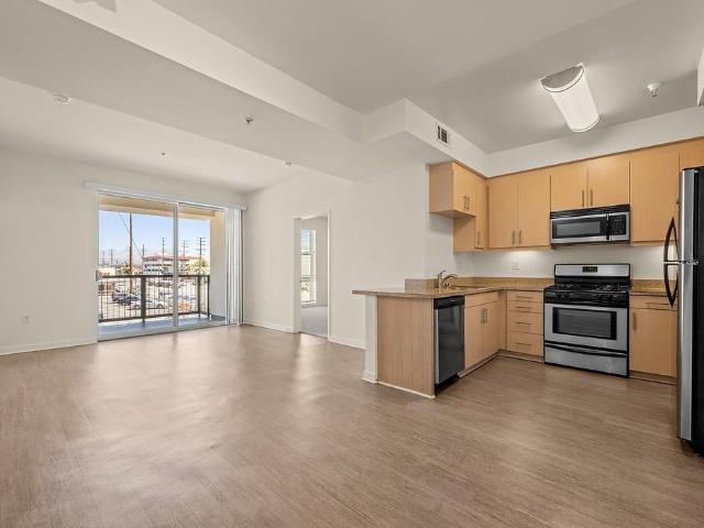 Apartment for rent in North Hollywood Neighborhood Council District, Canoga Park