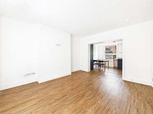 Apartment for rent in Key Street, Suffolk