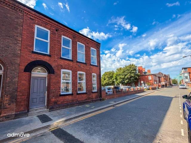 Apartment for rent in Warrington