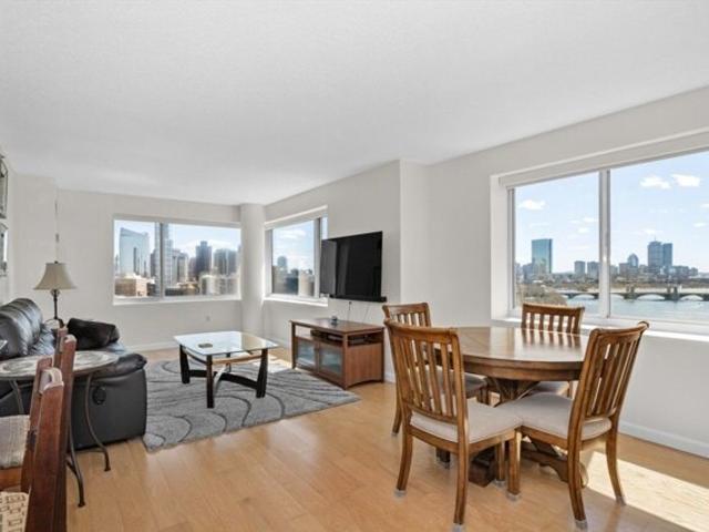 Condo for sale in Cambridge