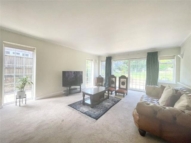 House for rent in Hadley Wood, Greater London