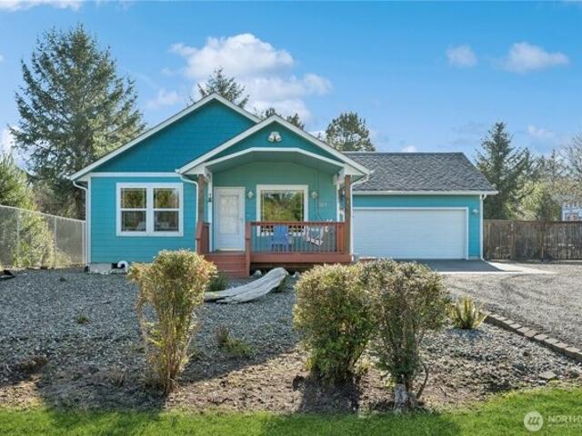 House for sale in Ocean Shores
