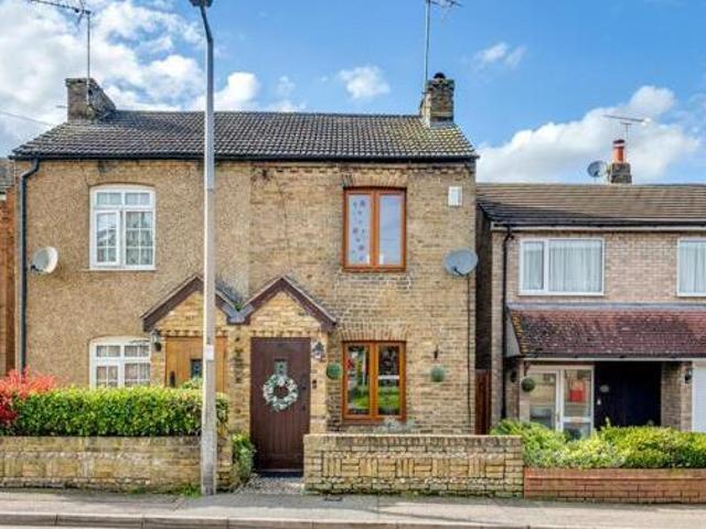 House for sale in Kings Hill, Colliers End