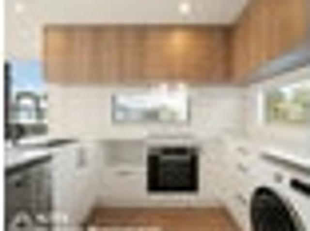 Townhouse for rent in Otakou