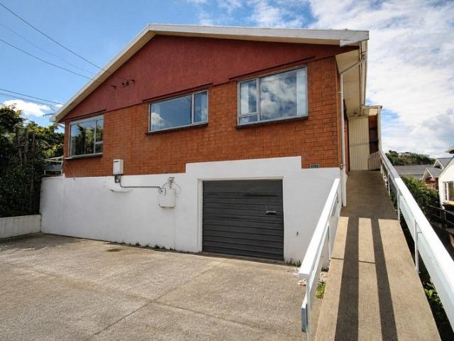 House for rent in Otakou