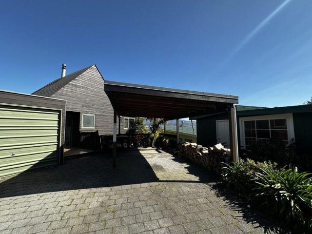House for rent in Otakou