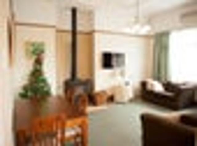 House for rent in Otakou