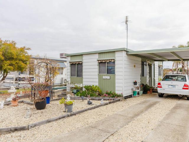 Villa for sale in Kialla, Victoria