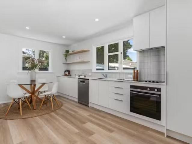 House for sale in Chaslands, Canterbury