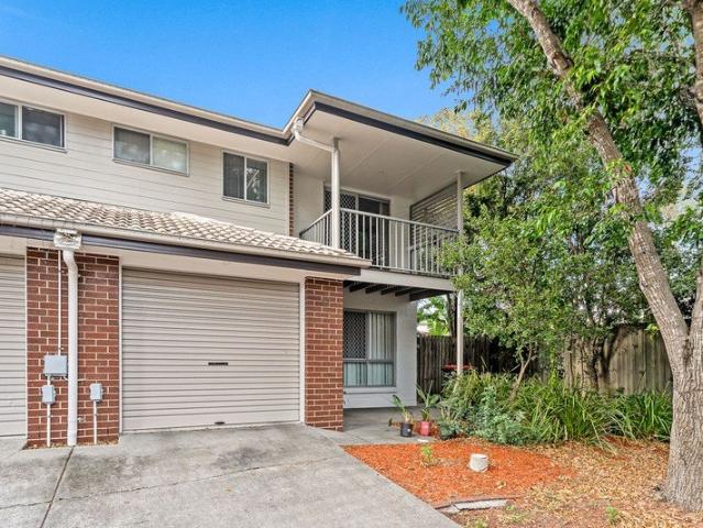 Townhouse for sale in Toombul, Queensland