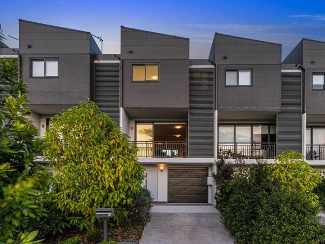 Townhouse for sale in Sydney, New South Wales