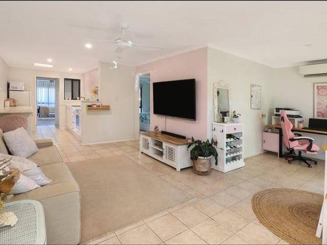 Villa for sale in Kings Creek, Queensland