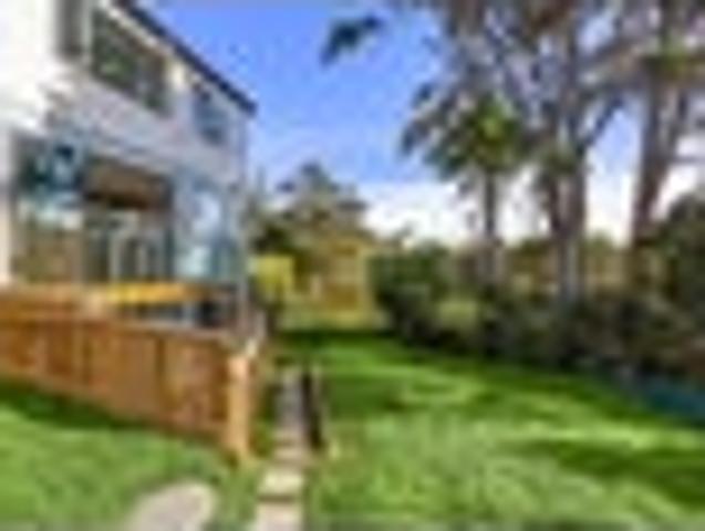 Townhouse for sale in Balmoral