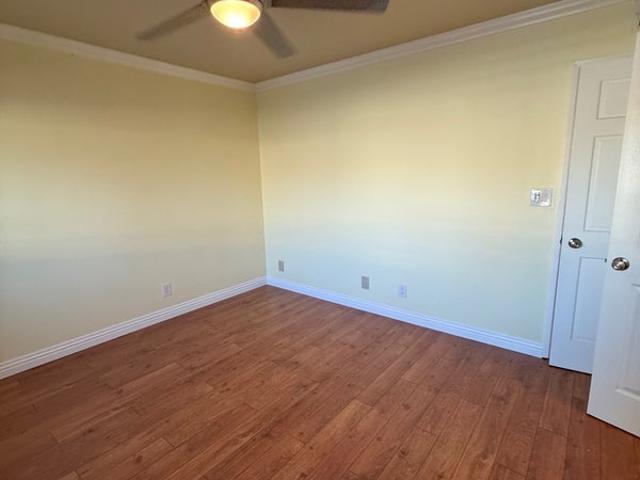 Room for rent in Canoga Park, California