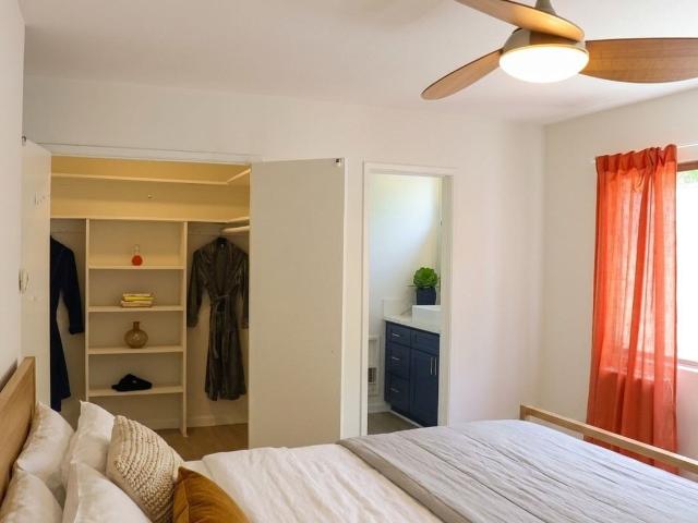 Apartment for rent in Canoga Park, California