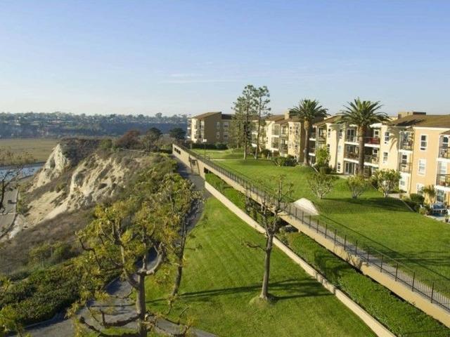 Room for rent in Corona Del Mar, California