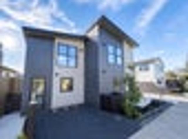 Townhouse for sale in Blockhouse Bay, Oroua County