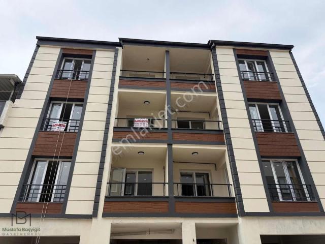 Akhisar, Manisa içerisinde satılık mülk
