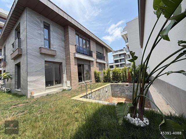 Aksu, Antalya içerisinde satılık Villa