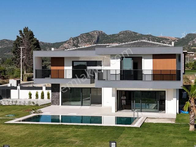 Kuşadasi, Aydin içerisinde satılık Villa