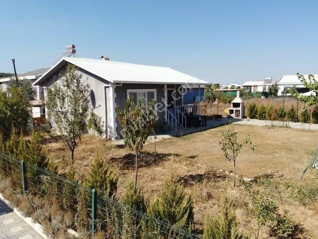 Sancaklı Mahallesi, Menderes içerisinde kiralık Dükkan