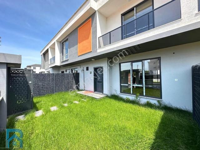 Karasu, Sakarya içerisinde satılık Villa