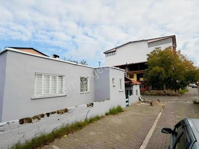Onüç Eylül, Soma içerisinde satılık Villa