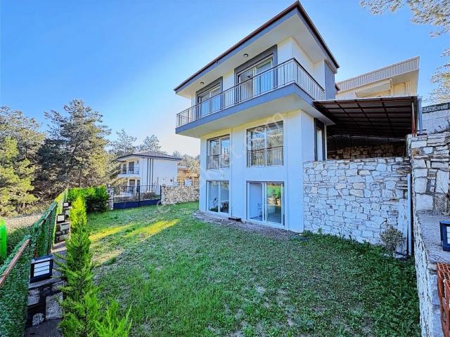Kuşadasi, Aydin içerisinde satılık Villa