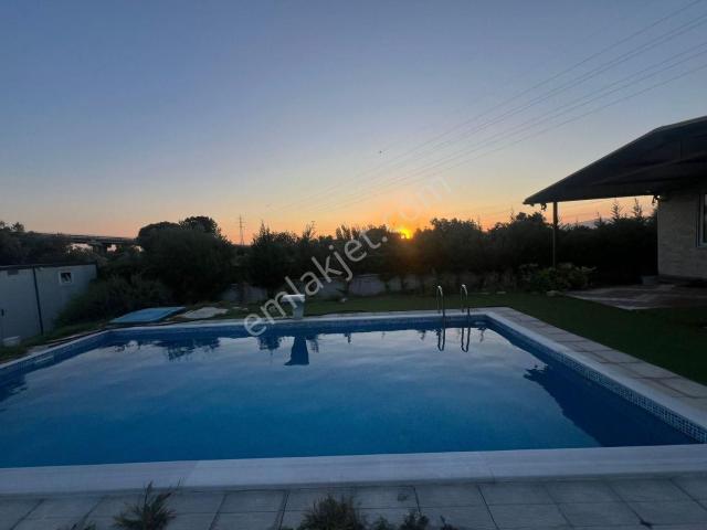 Akhisar, Manisa içerisinde satılık Villa