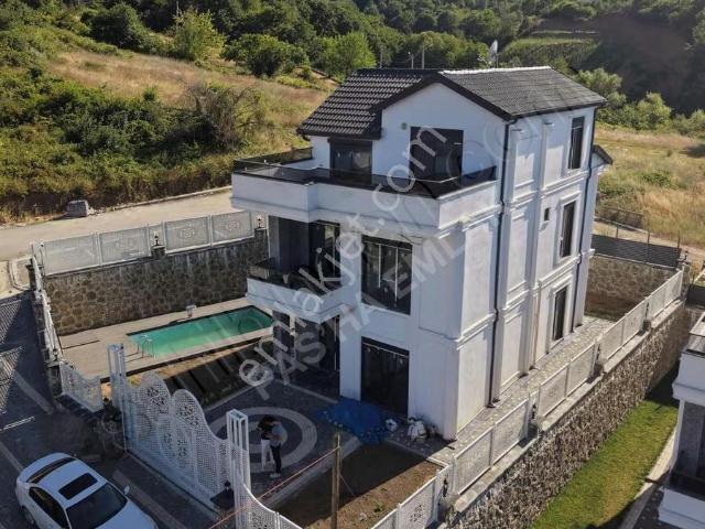 Gölcük, Kocaeli içerisinde satılık Villa